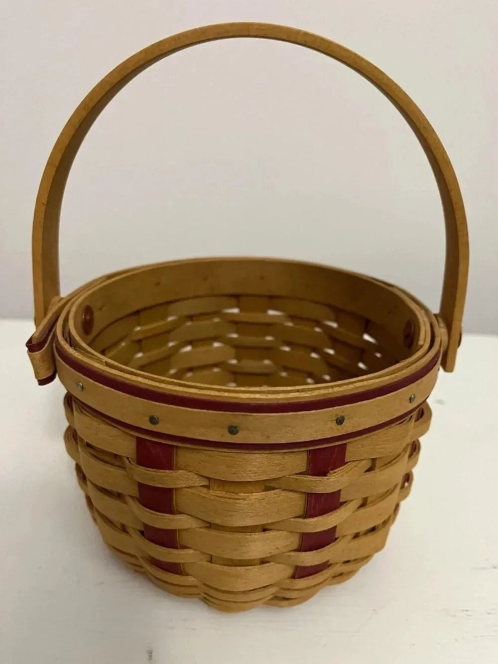 2004 Longaberger Award Sales Basket w/Swing Handle, with Red Splints